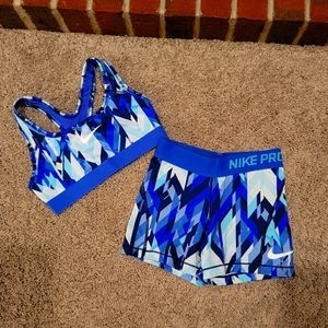 Girls Nike Athletic Wear